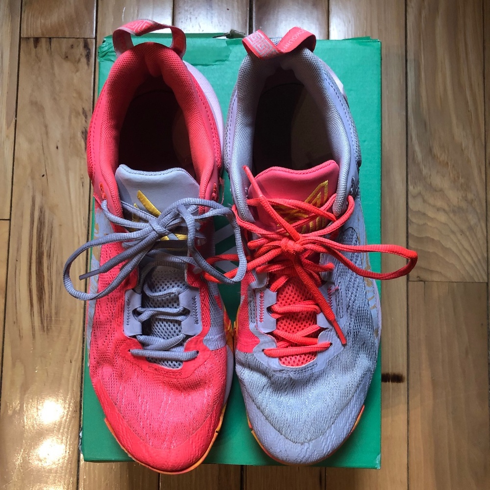 Nike Giannis Immortality 3 - Size 9 mens - pink multicolor